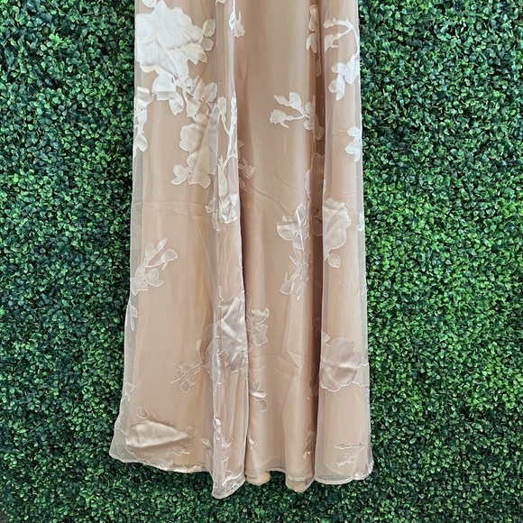 Show me your Mumu Jenn Otherwise Engaged Maxi - Picture 11 of 13